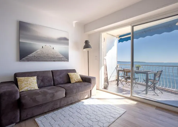 The Cocoon - Sea View & Calm *