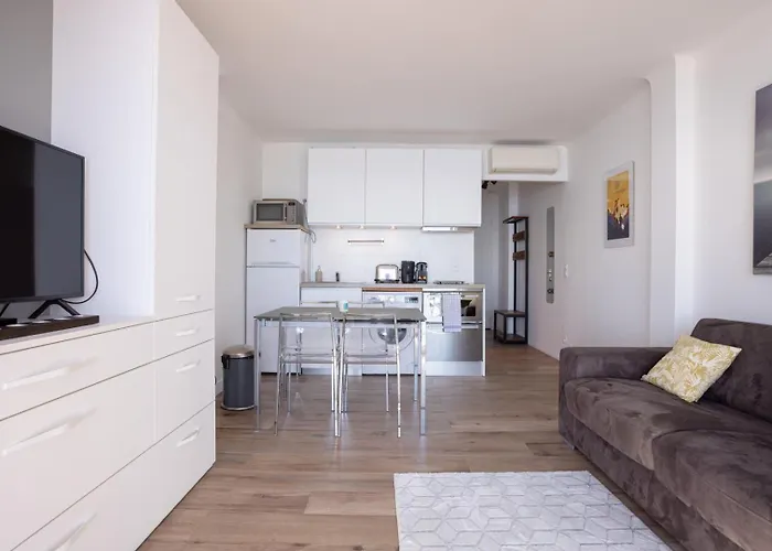 The Cocoon - Sea View & Calm Cannes