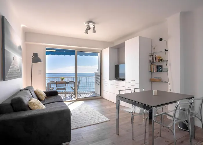 The Cocoon - Sea View & Calm *